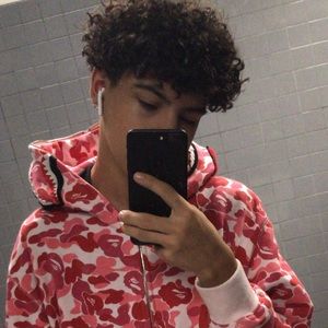 Meet your Posher, Isaac